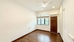 Grove Drive (D10), Semi-Detached #592826931